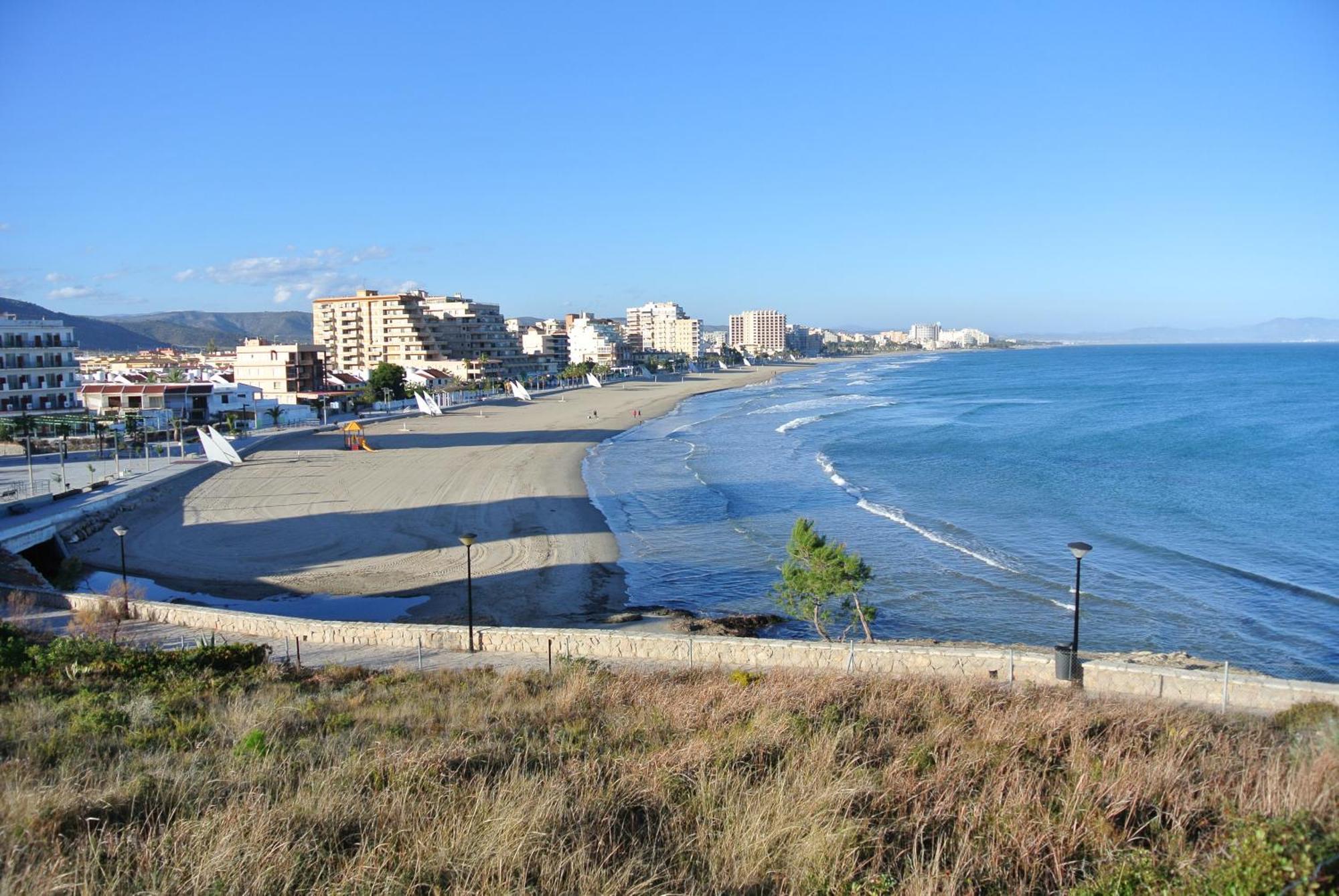 Apartamentos Danesp-Playa De Les Amplaries Marina Dor- Frontales Al Mar โอโรเปซาเดลมาร์ ภายนอก รูปภาพ