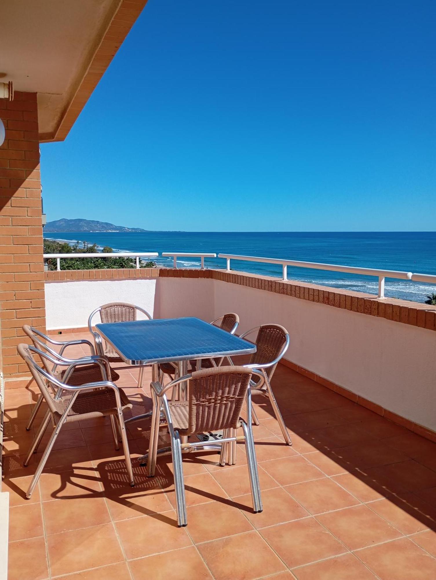 Apartamentos Danesp-Playa De Les Amplaries Marina Dor- Frontales Al Mar โอโรเปซาเดลมาร์ ภายนอก รูปภาพ