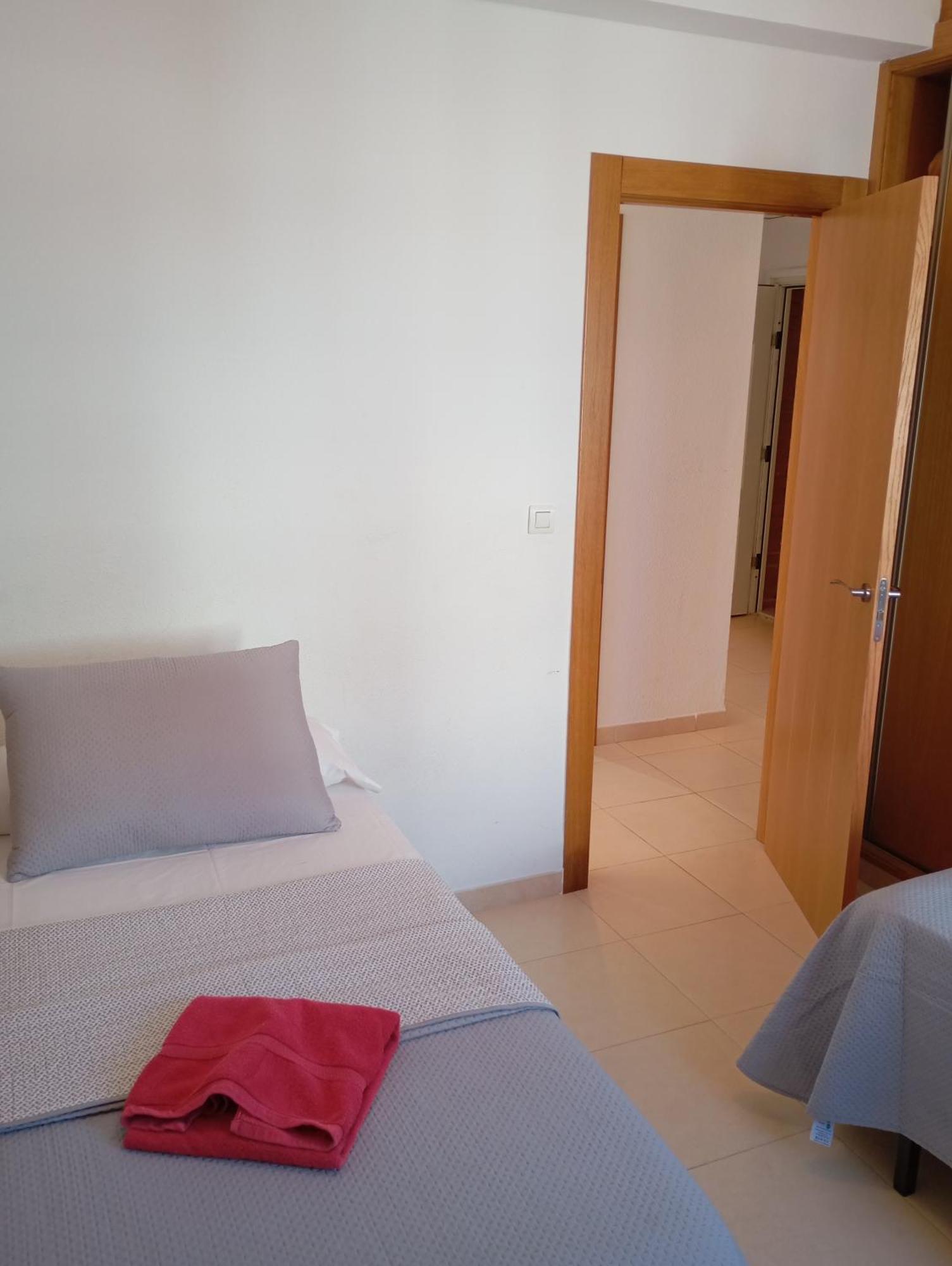 Apartamentos Danesp-Playa De Les Amplaries Marina Dor- Frontales Al Mar โอโรเปซาเดลมาร์ ภายนอก รูปภาพ